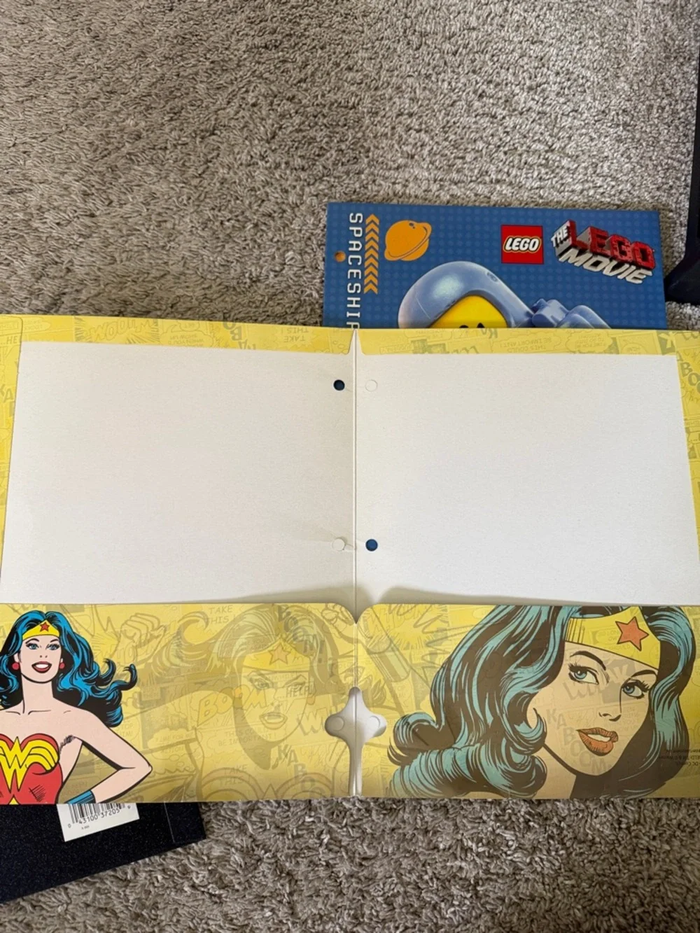 DC Comics Wonder Woman 3-Piece Binder and Folder Set - Yellow, Red, Blue